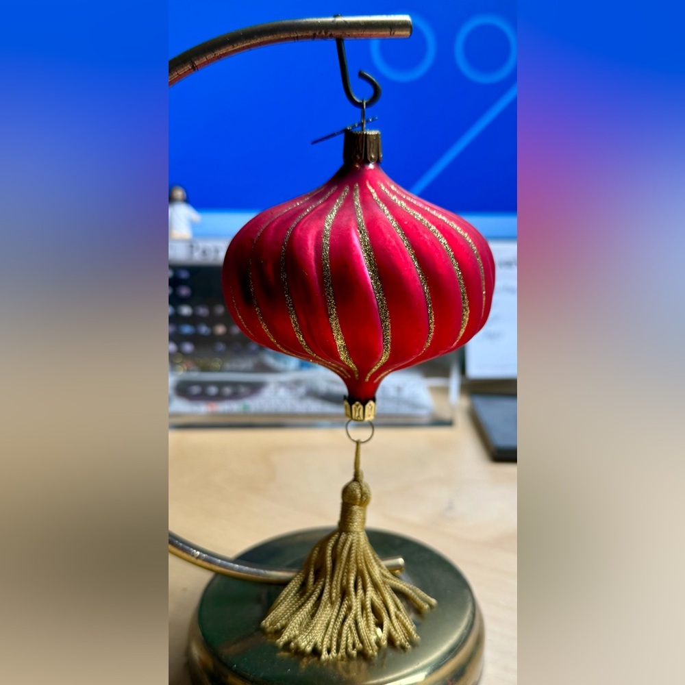 Vintage Neiman Marcus Christmas ornament. 2002. Poland.